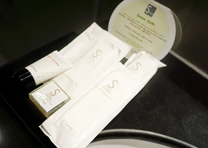S33 Compact Sukhumvit Hotel