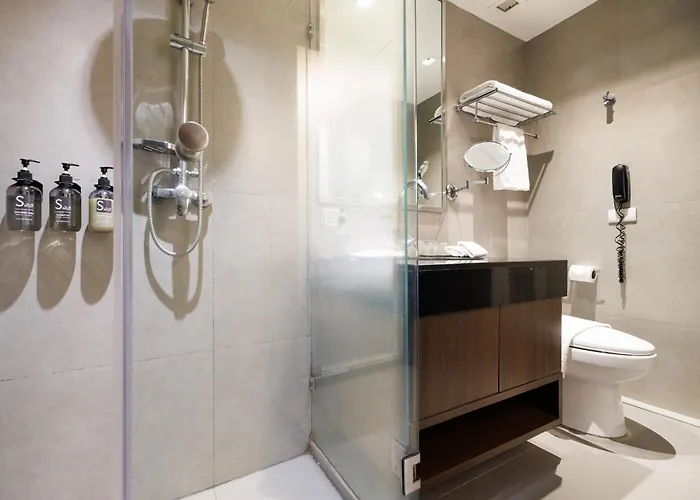 S33 Compact Sukhumvit 3*
