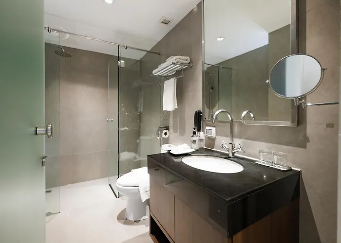 S33 Compact Sukhumvit 3*