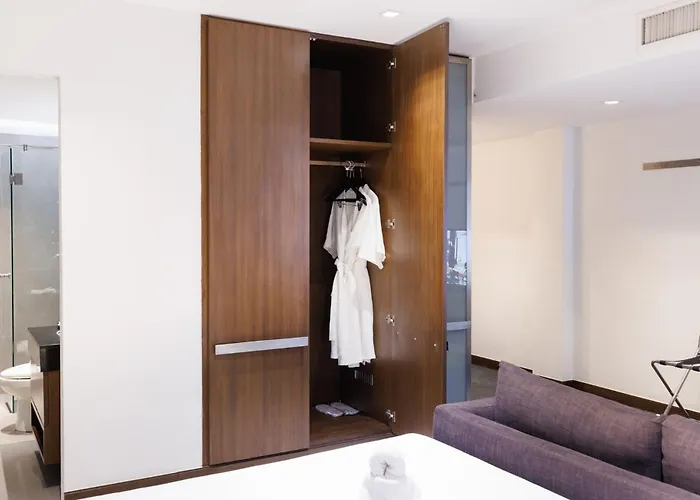 Hotel S33 Compact Sukhumvit 3*