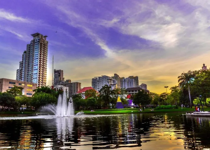 S33 Compact Sukhumvit