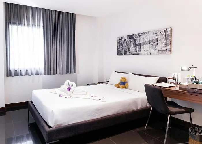 S33 Compact Sukhumvit 3*