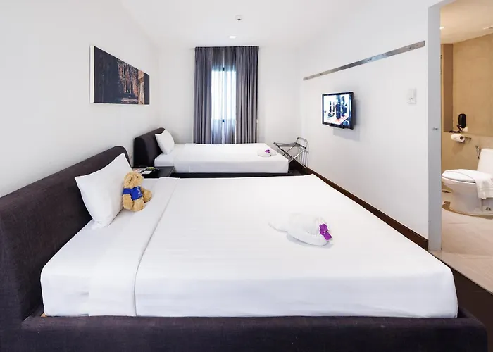 S33 Compact Sukhumvit Hotel