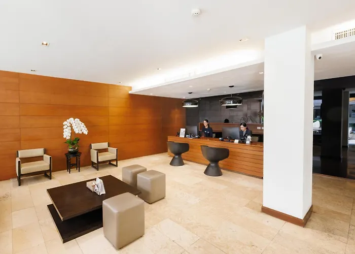 S33 Compact Sukhumvit Hotel 3*
